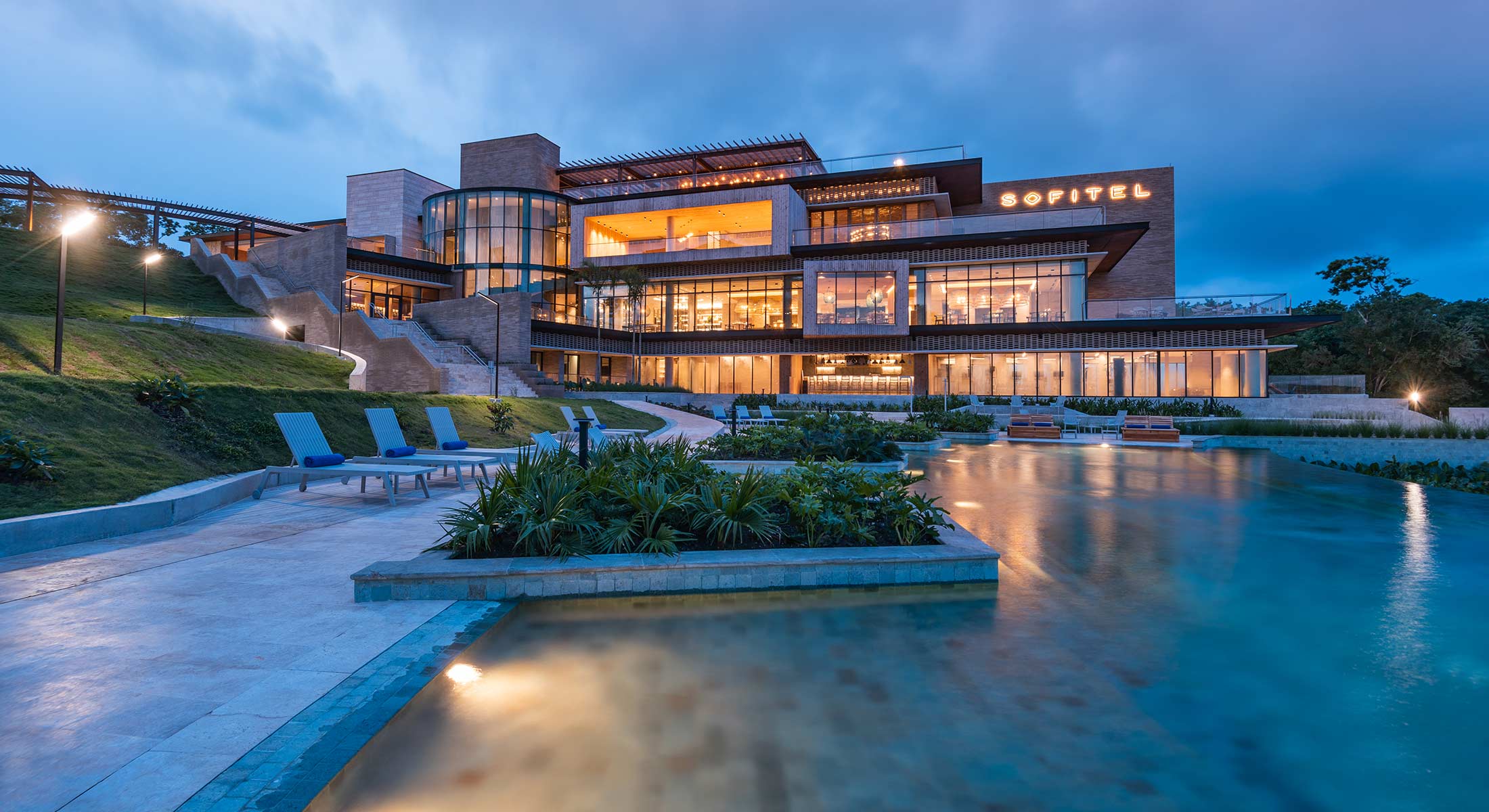 Photo of the hotel Sofitel Barú Cartagena Beach Resort: Sofitel baru calablanca pool night slide